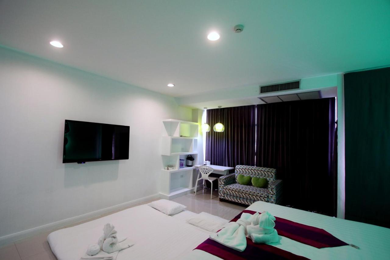 Phitsanulok United Hotel Buitenkant foto