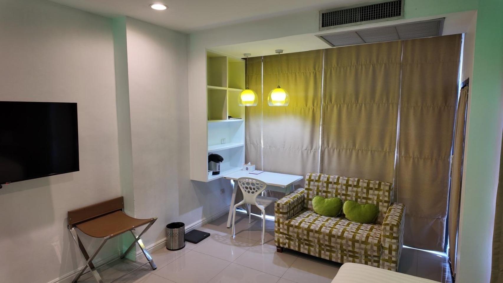 Phitsanulok United Hotel Buitenkant foto